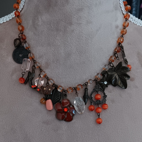 Vintage~Y2K Multi Charm Orange Bronze Floral Beaded Necklace - Picture 9 of 9